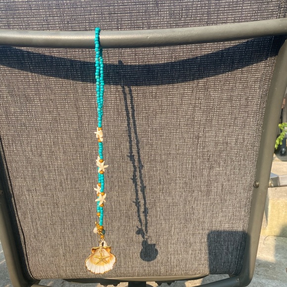 Natural Shell Gilded in Gold Leaf with a Starfish-Freshwater Pearl Boho Necklace - Picture 4 of 7